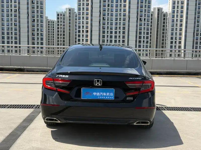 2022 Honda Accord 260TURBO Luxury Edition — миниатюра 6