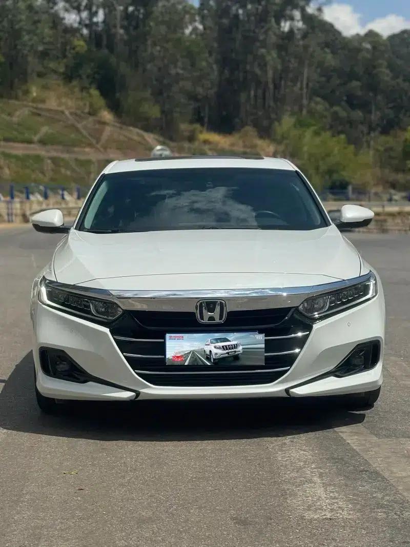 2022 Honda Accord 260TURBO Luxury Edition — миниатюра 2