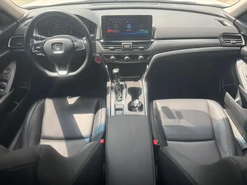 2022 Honda Accord 260TURBO Luxury Edition — миниатюра 6
