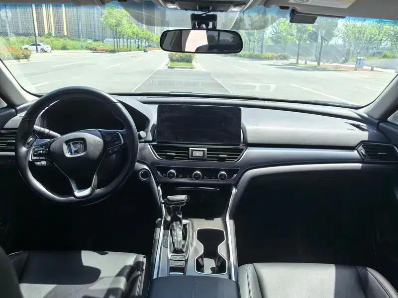 2022 Honda Accord 260TURBO Luxury Edition — миниатюра 7