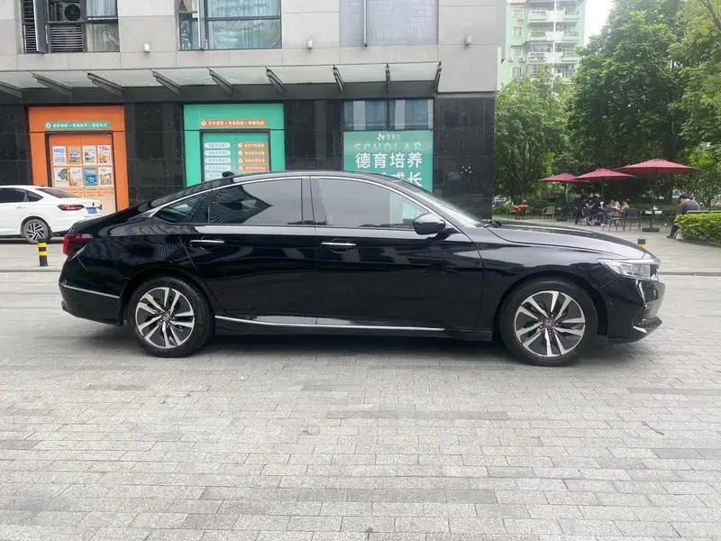 2022 Honda Accord Hybrid 2.0L Elite Edition — миниатюра 8