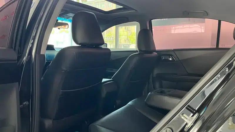 2016 Honda Accord 2.0L Comfort Edition — миниатюра 11