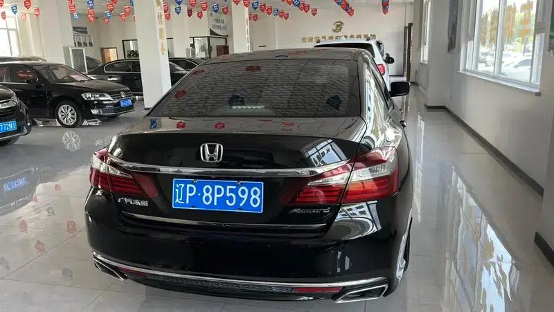 2016 Honda Accord 2.0L Comfort Edition — миниатюра 6