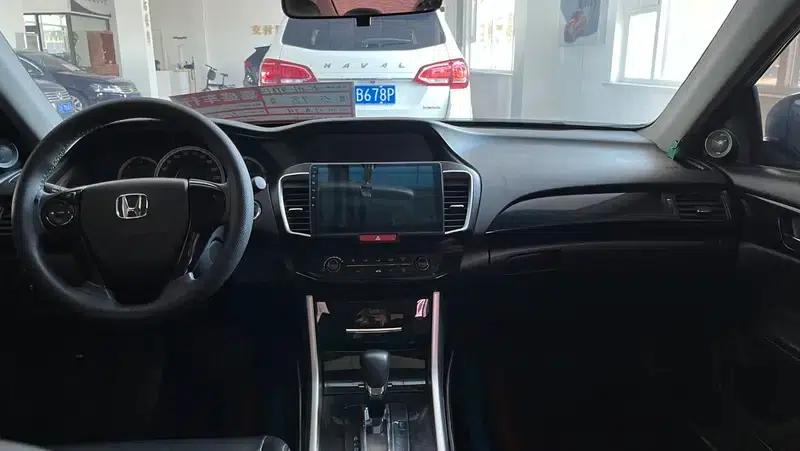 2016 Honda Accord 2.0L Comfort Edition — миниатюра 7