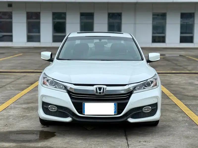 2016 Honda Accord 2.0L Comfort Edition — миниатюра 2