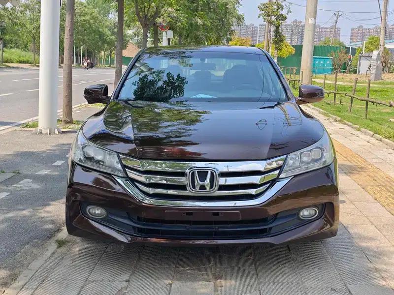 2014 Honda Accord 2.4L EXN Luxury Navigation Edition — миниатюра 2