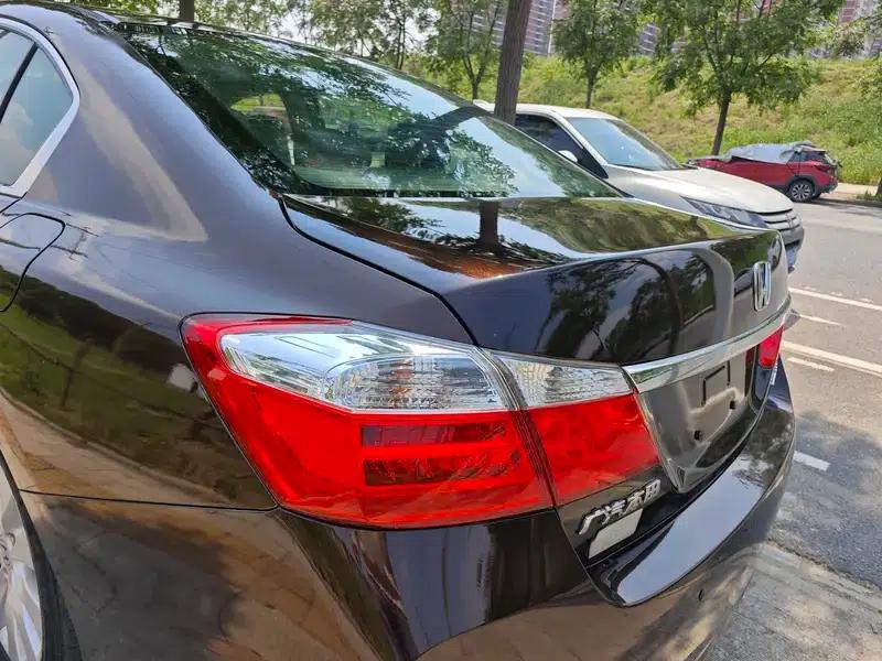 2014 Honda Accord 2.4L EXN Luxury Navigation Edition — миниатюра 13