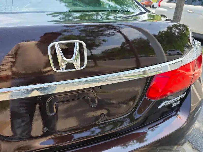 2014 Honda Accord 2.4L EXN Luxury Navigation Edition — миниатюра 14
