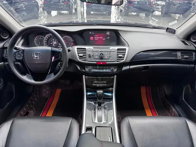 2016 Honda Accord 2.0L Comfort Edition — миниатюра 7