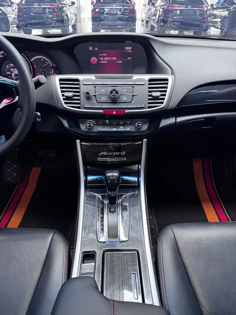 2016 Honda Accord 2.0L Comfort Edition — миниатюра 8