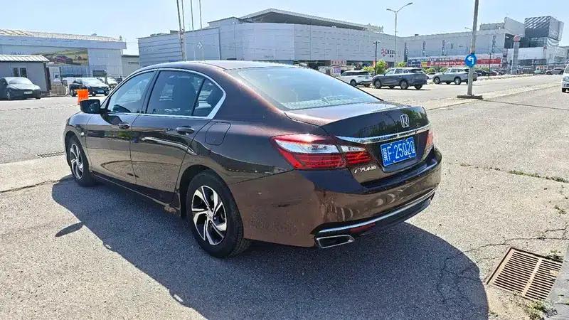 2016 Honda Accord 2.0L Comfort Edition — миниатюра 4