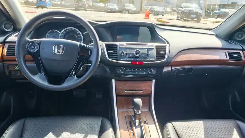 2016 Honda Accord 2.0L Comfort Edition — миниатюра 8