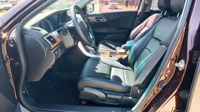 2016 Honda Accord 2.0L Comfort Edition — миниатюра 9