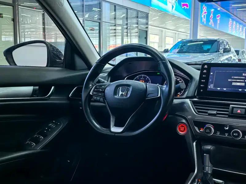 2022 Honda Accord 260TURBO Luxury Edition — миниатюра 15