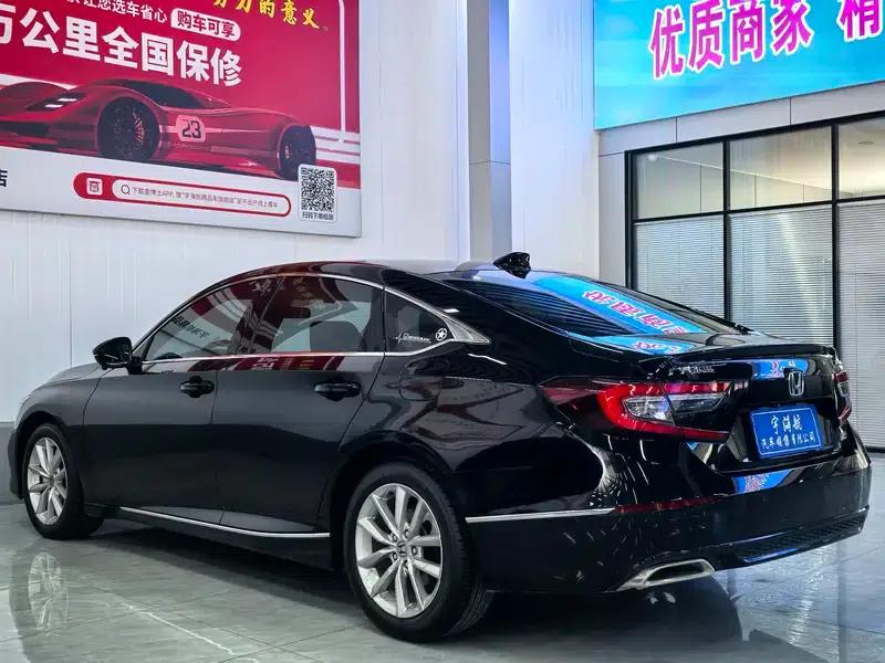 2022 Honda Accord 260TURBO Luxury Edition — миниатюра 4