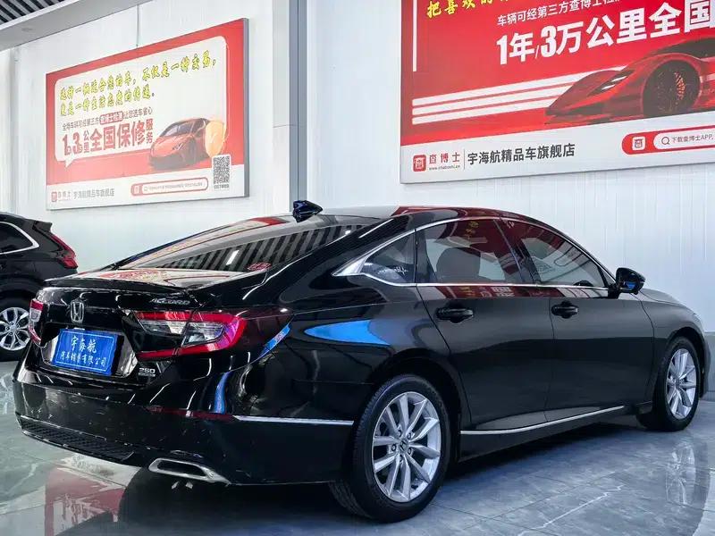 2022 Honda Accord 260TURBO Luxury Edition — миниатюра 6
