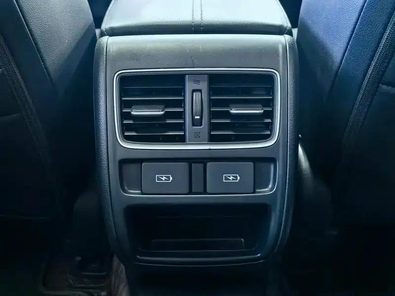 2022 Honda Accord 260TURBO Luxury Edition — миниатюра 10