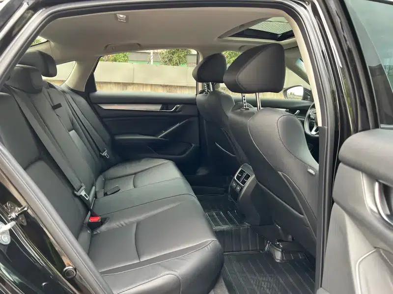 2022 Honda Accord 260TURBO Luxury Edition — миниатюра 17