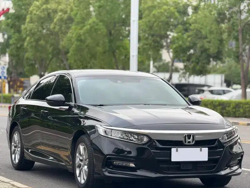 2018 Honda Accord 260TURBO Luxury Edition (China VI Emission Standard) — миниатюра 3