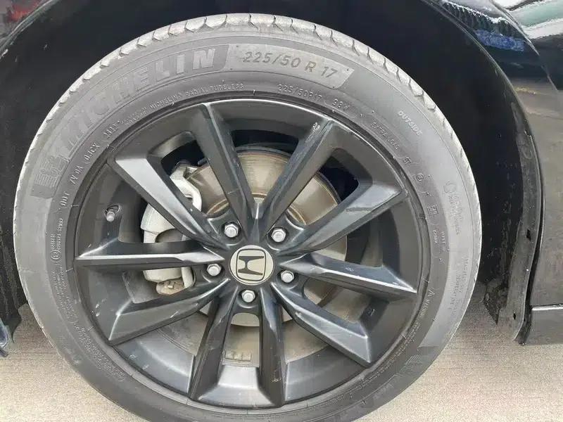 2022 Honda Accord 260TURBO Luxury Edition — миниатюра 8