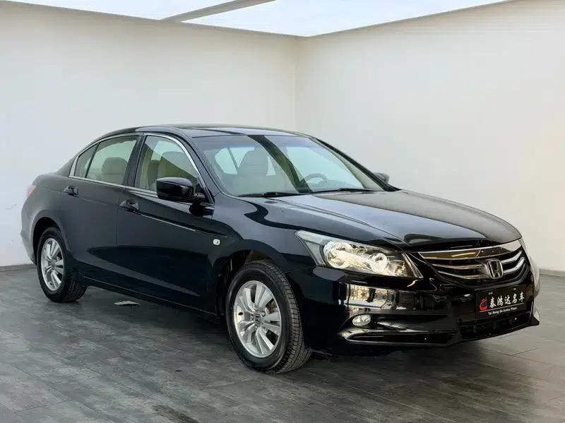 Accord 2012 2.0L EX Navi — миниатюра 3