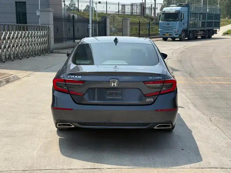 2022 Honda Accord 260TURBO Luxury Edition — миниатюра 5