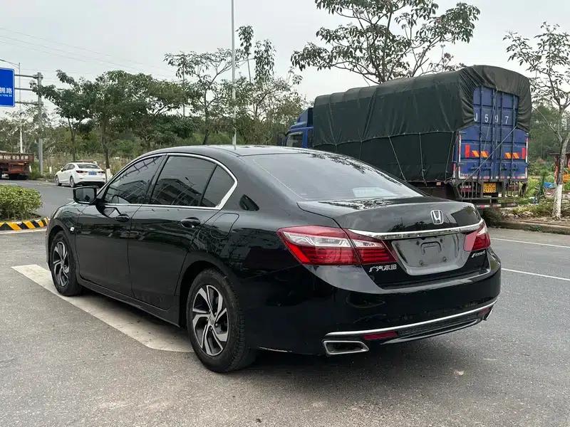 2016 Honda Accord 2.0L Comfort Edition — миниатюра 4