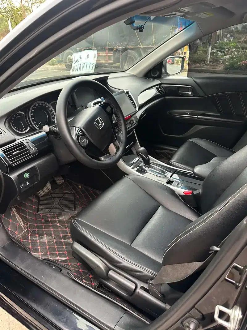2016 Honda Accord 2.0L Comfort Edition — миниатюра 7