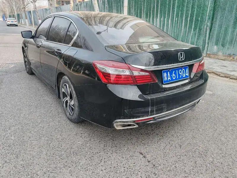 2016 Honda Accord 2.0L Comfort Edition — миниатюра 4