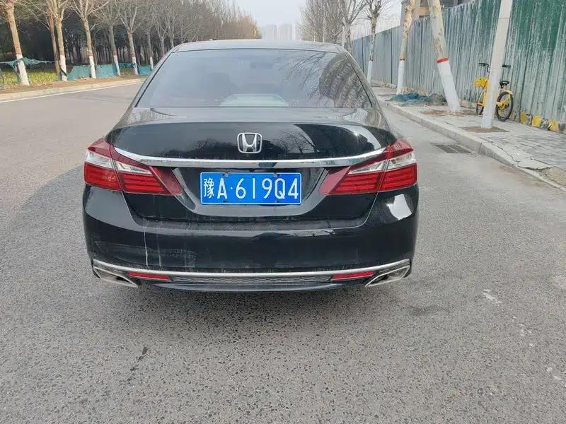 2016 Honda Accord 2.0L Comfort Edition — миниатюра 5
