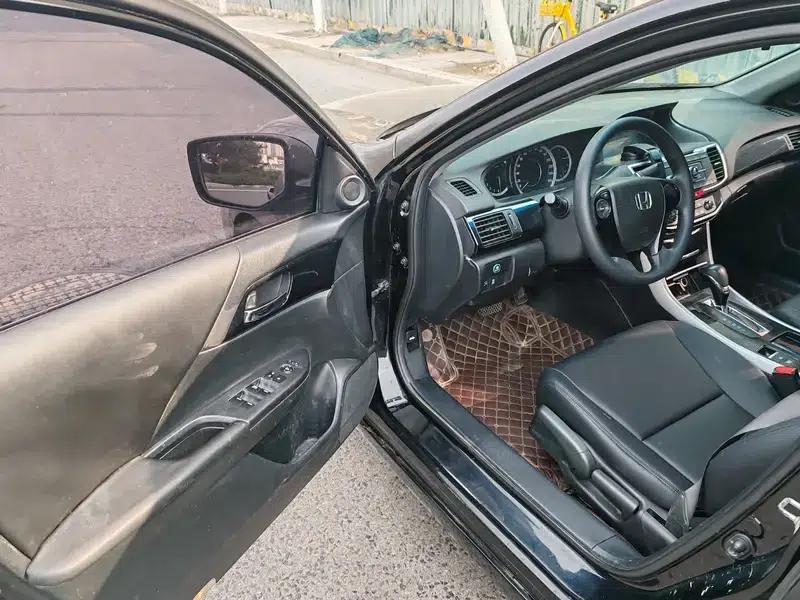 2016 Honda Accord 2.0L Comfort Edition — миниатюра 7