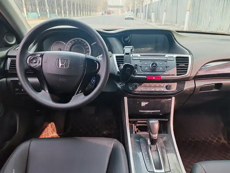 2016 Honda Accord 2.0L Comfort Edition — миниатюра 8