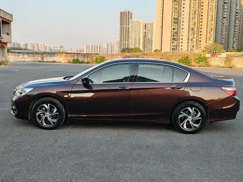 2016 Honda Accord 2.0L Comfort Edition — миниатюра 4