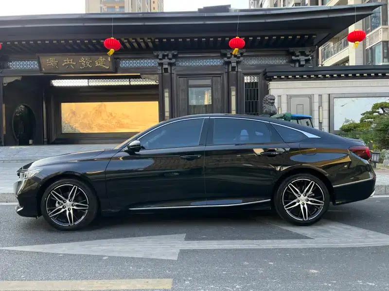Accord 2022 260TURBO Phantom Night Premium Edition — миниатюра 4