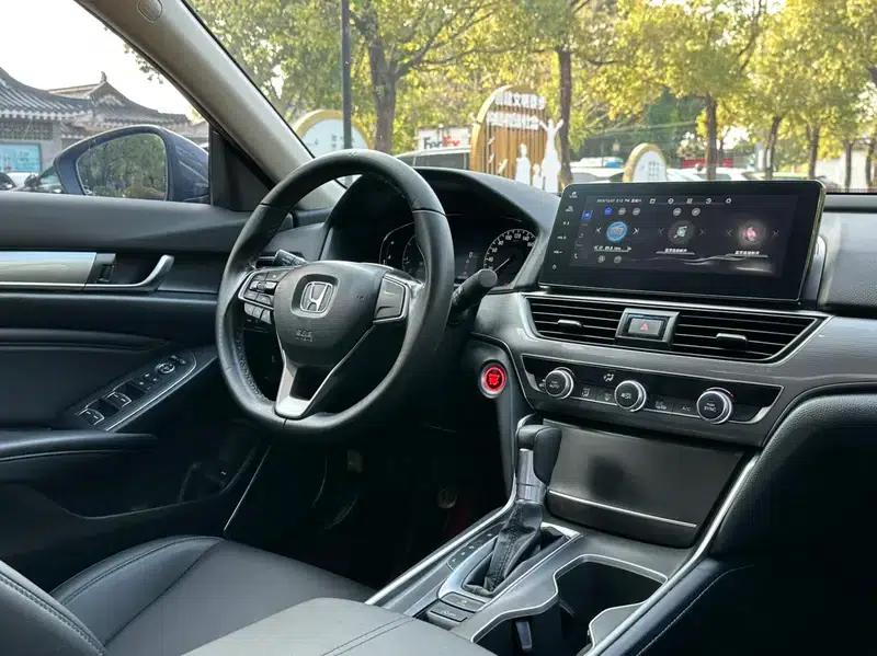 2022 Honda Accord 260TURBO Luxury Edition — миниатюра 15