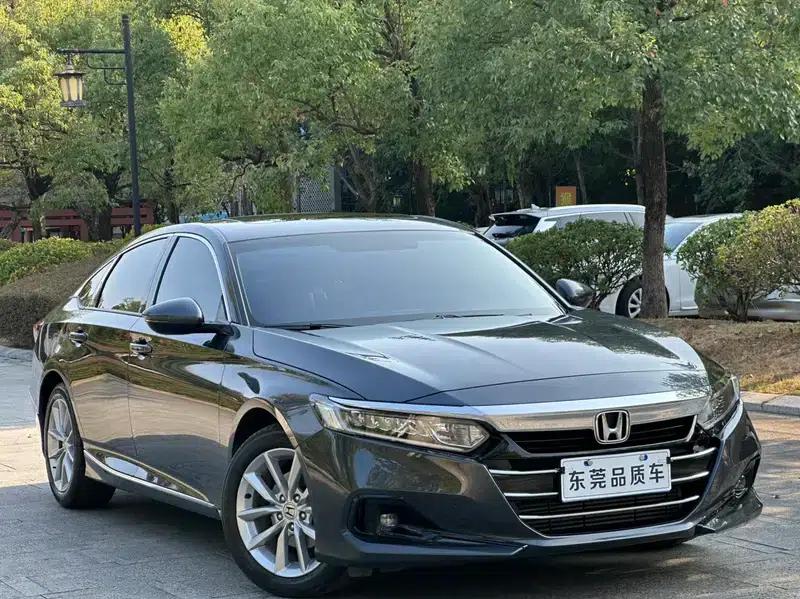 2022 Honda Accord 260TURBO Luxury Edition — миниатюра 3