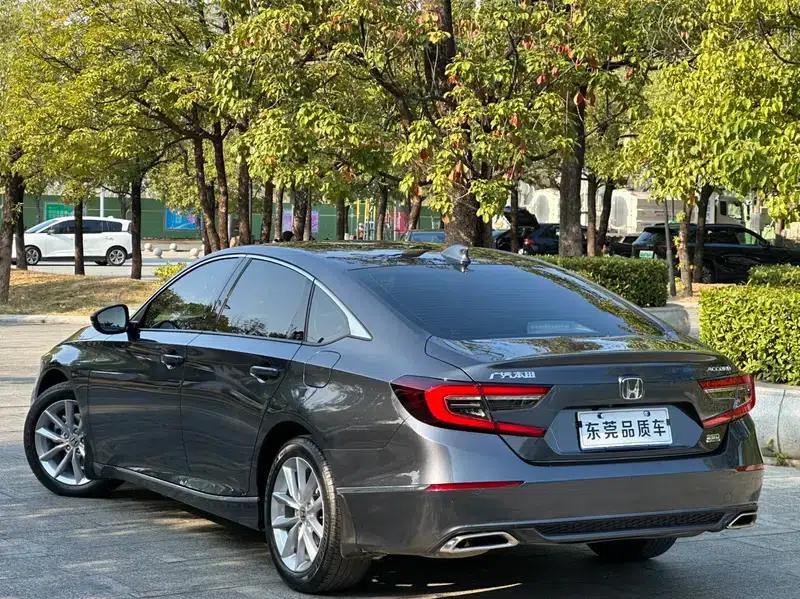 2022 Honda Accord 260TURBO Luxury Edition — миниатюра 4