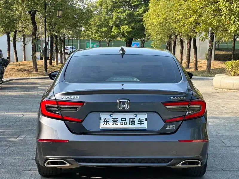 2022 Honda Accord 260TURBO Luxury Edition — миниатюра 5