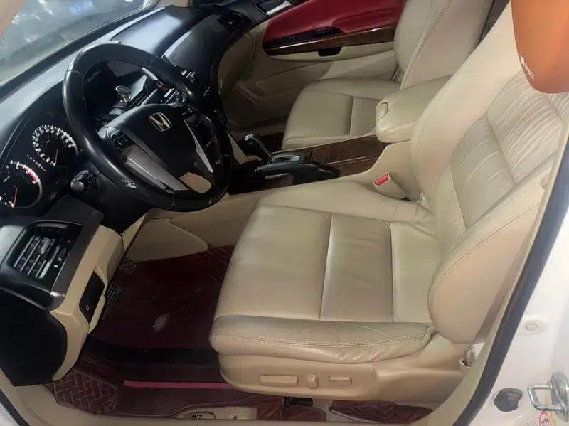 Accord 2012 2.0L SE — миниатюра 9