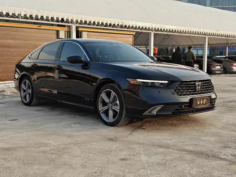 2023 Honda Accord 260TURBO Premium Edition — миниатюра 3