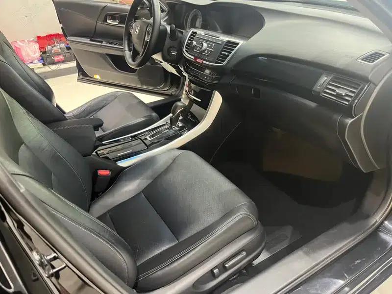 2016 Honda Accord 2.0L Luxury Edition — миниатюра 7