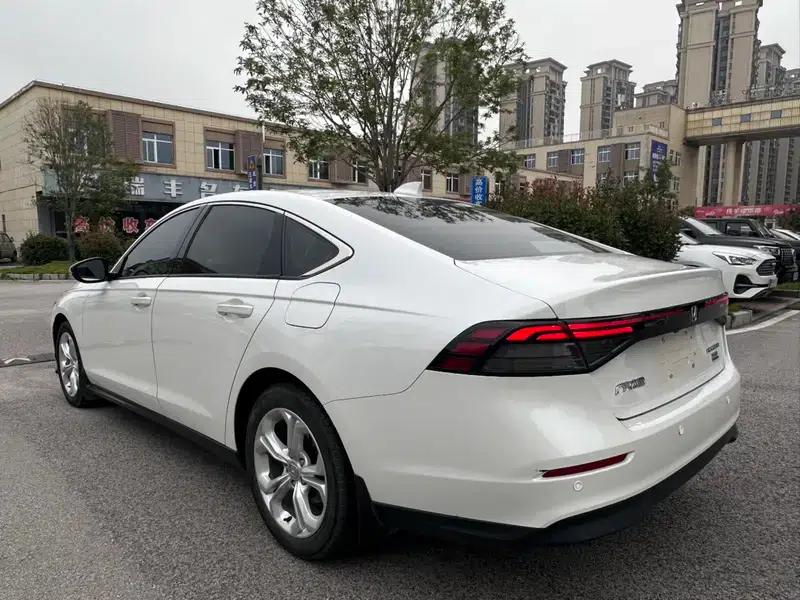 2023 Honda Accord 260TURBO Smart Edition — миниатюра 4
