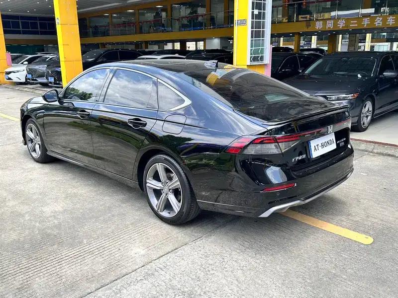 2023 Honda Accord 260TURBO Premium Edition — миниатюра 5