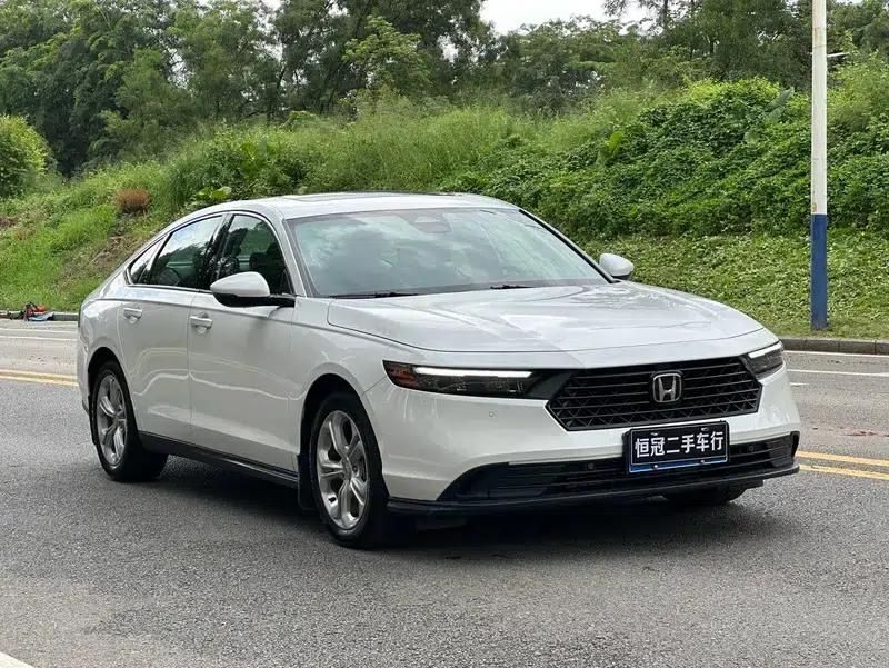 2023 Honda Accord 260TURBO Smart Edition — миниатюра 3
