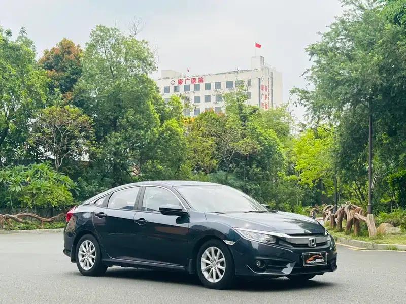 2016 Civic 180TURBO CVT Comfort Edition — миниатюра 3