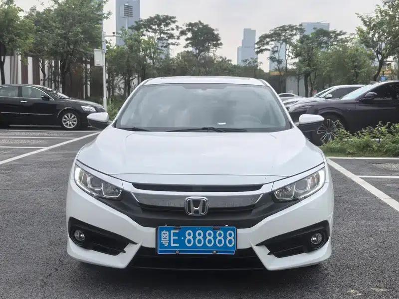2016 Civic 220TURBO CVT Luxury Edition — миниатюра 2