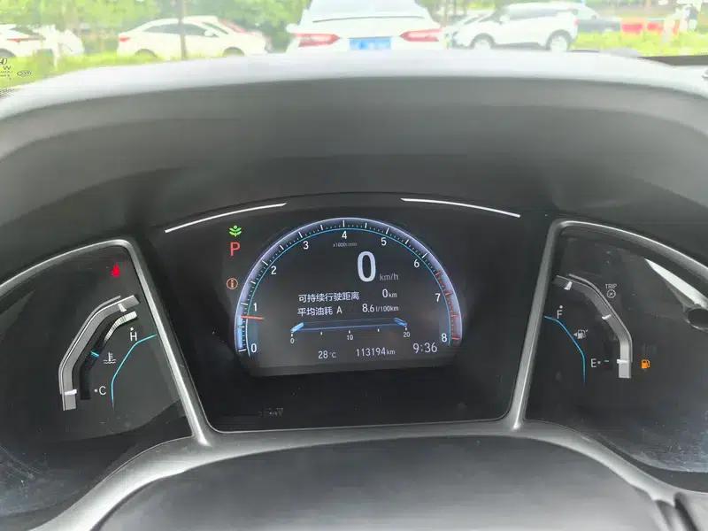 2016 Civic 220TURBO CVT Luxury Edition — миниатюра 12