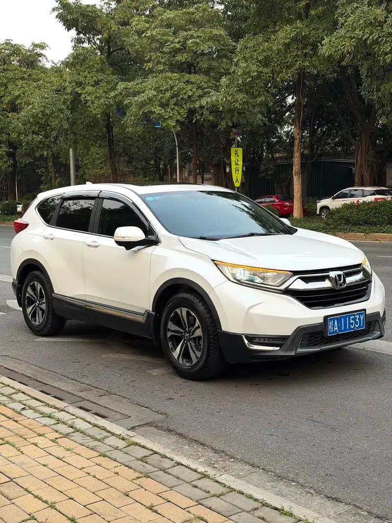Honda CR-V 2020 Radiant Edition Plus 240TURBO CVT 2WD Fashion Edition — миниатюра 3
