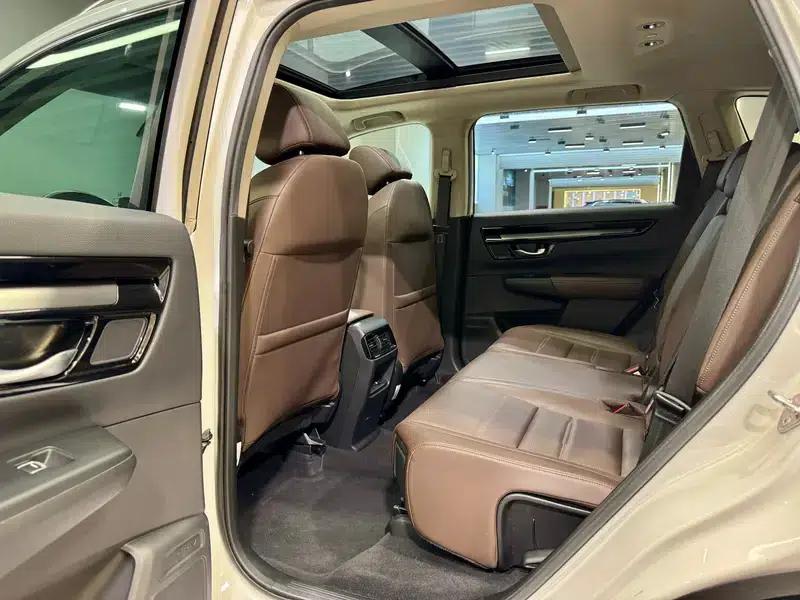 Honda CR-V 2023 240TURBO CVT 2WD Premium 7-Seater Edition — миниатюра 24