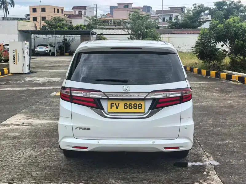 2015 Odyssey 2.4L Luxury Edition — миниатюра 5